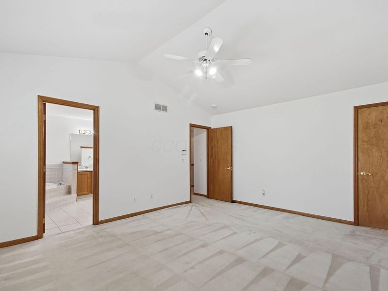 1581 Raspberry Run Drive , Columbus, OH 43204 Photo 22