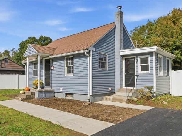 141 New Ludlow Rd, Granby, MA 01033