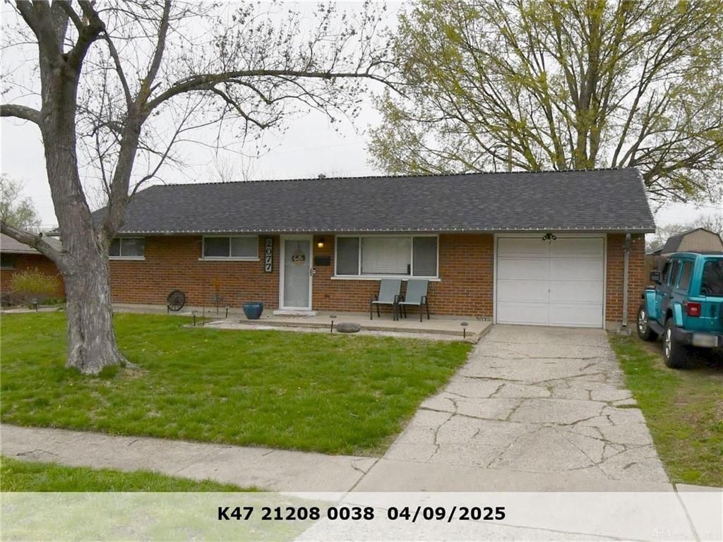 2077 Terrylynn Avenue, West Carrollton, OH 45439 Main Photo
