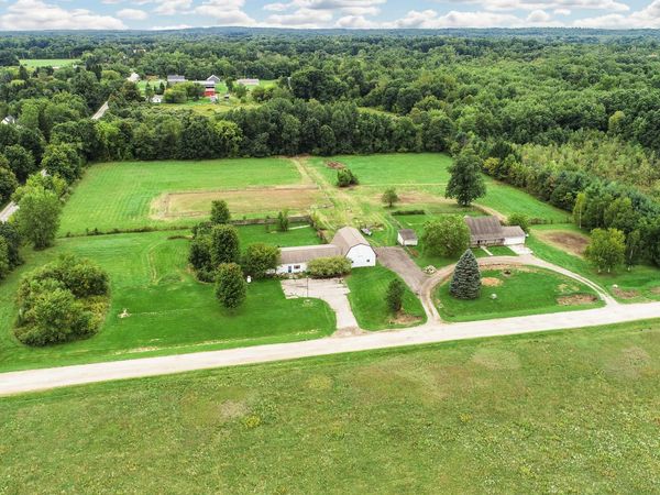 3605 White Tail Trail, Holly, MI 48442