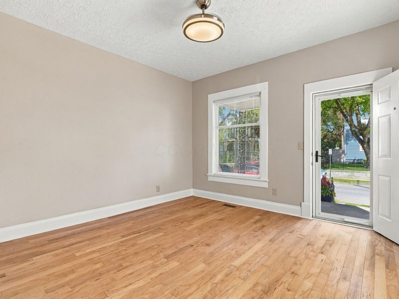 353 E Morrill Avenue, Columbus, OH 43207 Photo 6