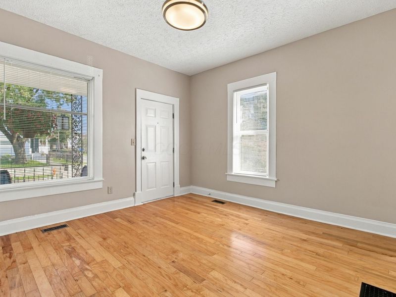 353 E Morrill Avenue, Columbus, OH 43207 Photo 8