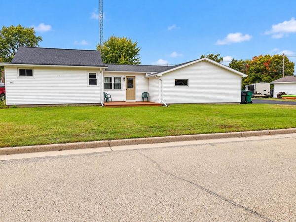 471 N Fulton Street, Princeton, WI 54968