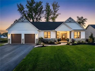 3135 Stoney Pond Way, Lysander, NY 13027