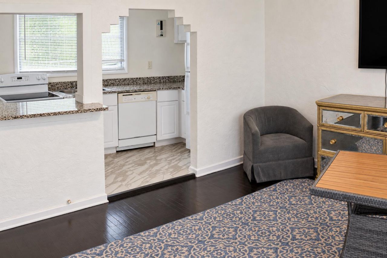 234 E Greenwood Drive, West Palm Beach, FL 33405 Photo