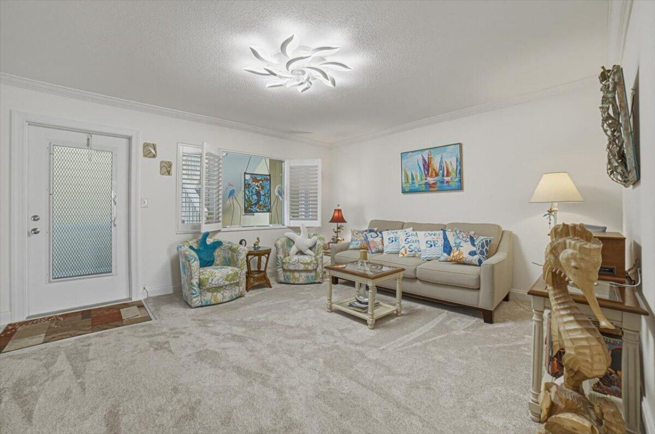 101 Doolen Court, Unit 205, North Palm Beach, FL 33408 Photo