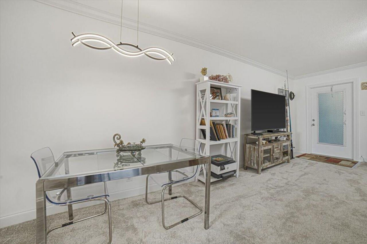 101 Doolen Court, Unit 205, North Palm Beach, FL 33408 Photo