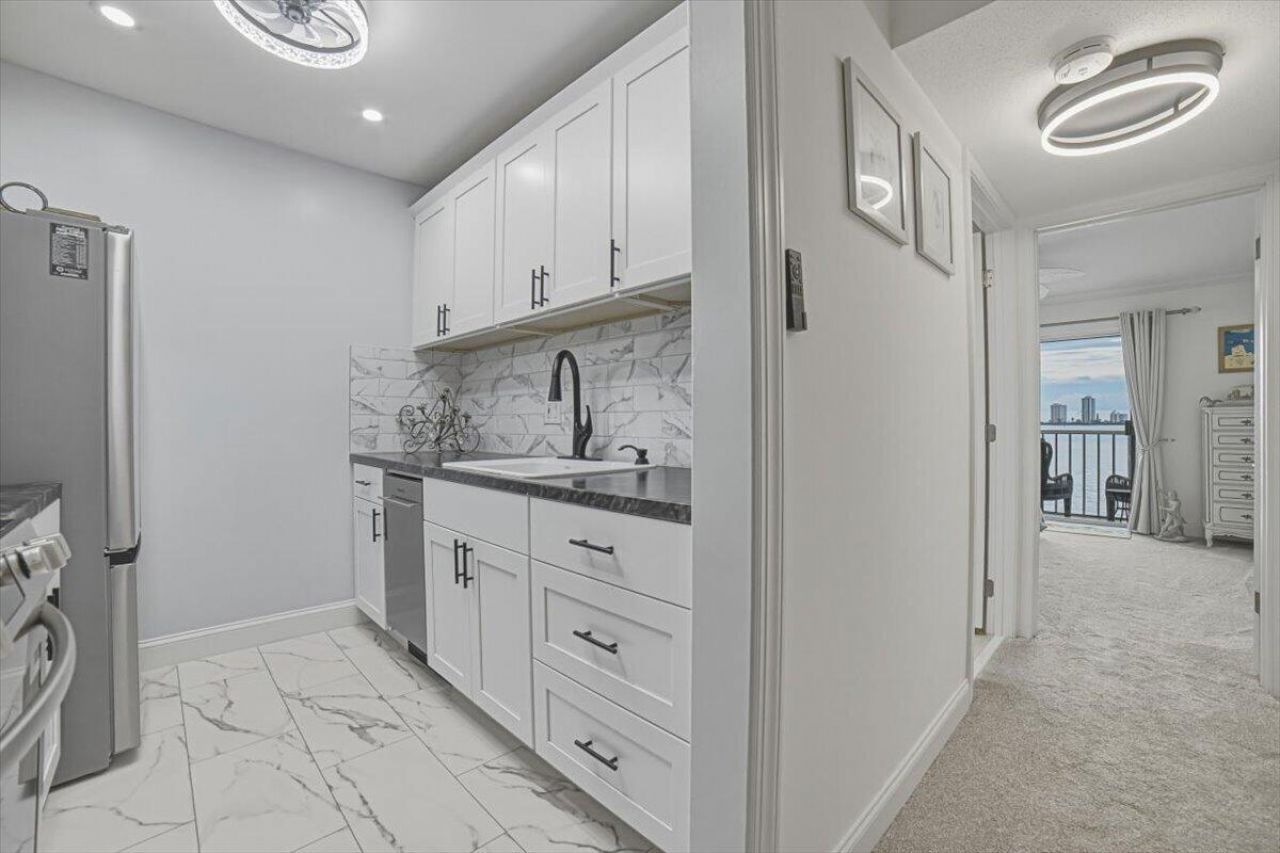 101 Doolen Court, Unit 205, North Palm Beach, FL 33408 Photo