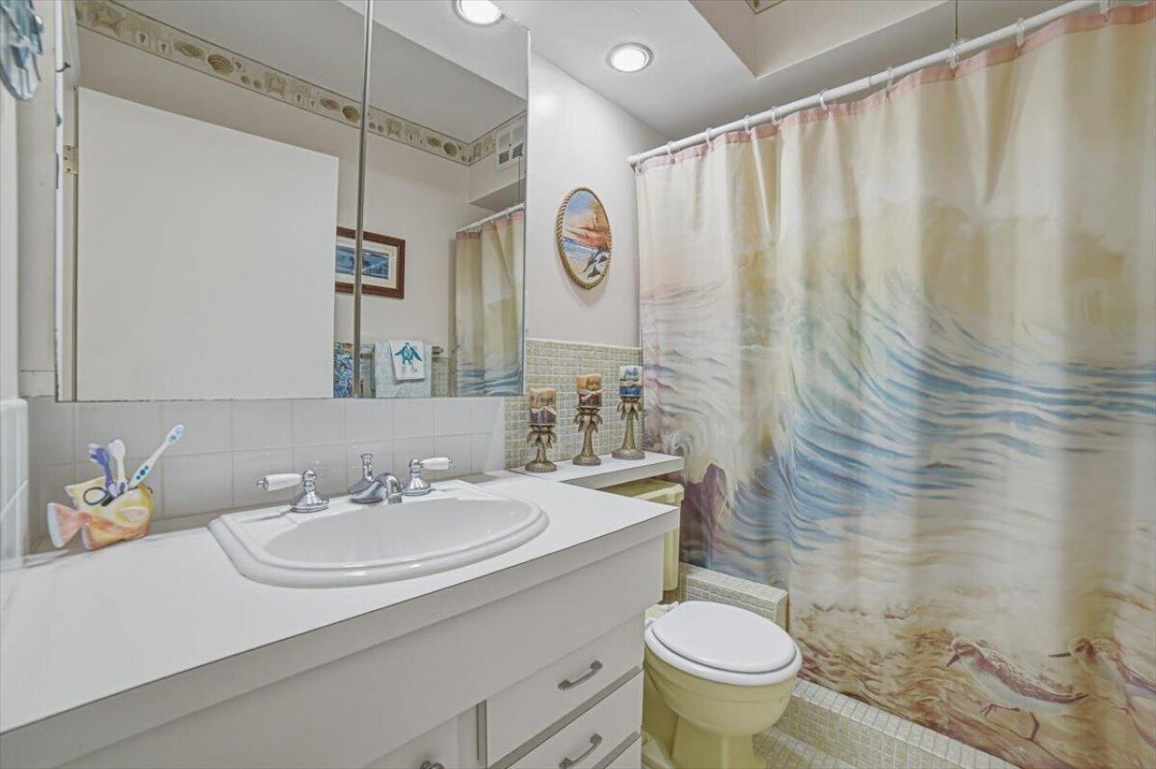 101 Doolen Court, Unit 205, North Palm Beach, FL 33408 Photo