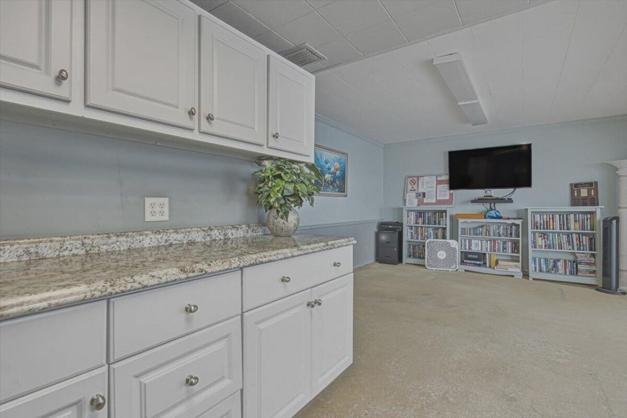 101 Doolen Court, Unit 205, North Palm Beach, FL 33408 Photo