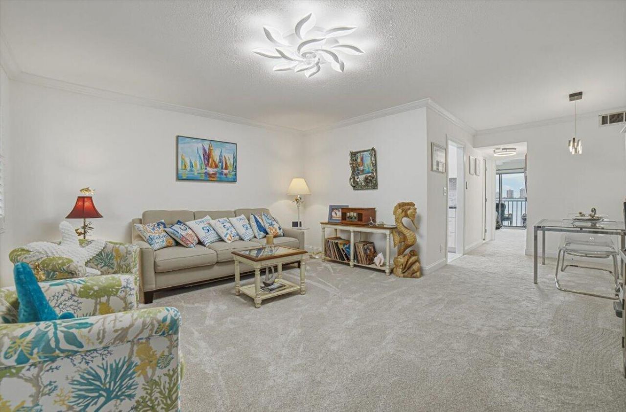 101 Doolen Court, Unit 205, North Palm Beach, FL 33408 Photo