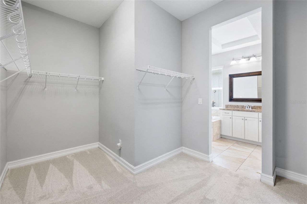 5914 Shell Ridge Drive , Lithia, FL 33547 Photo