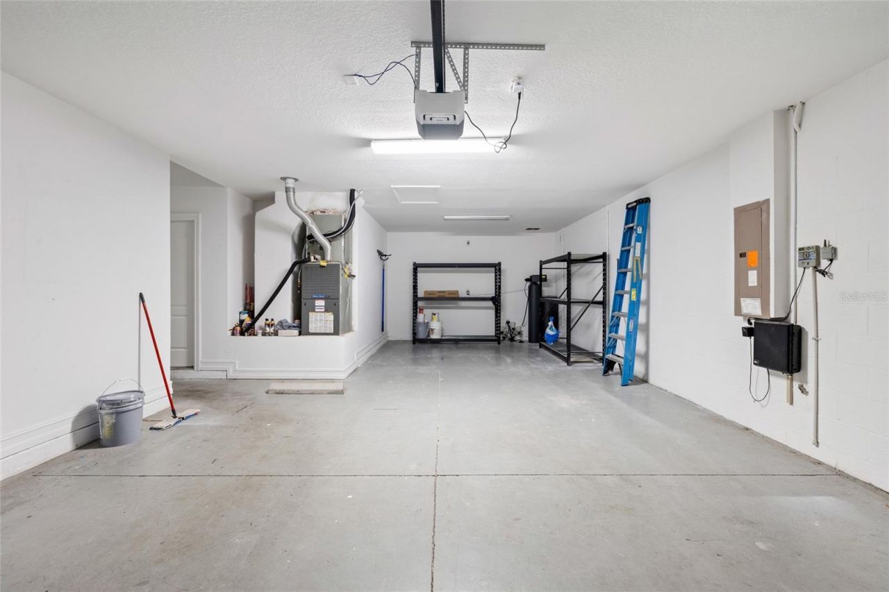 5914 Shell Ridge Drive , Lithia, FL 33547 Photo
