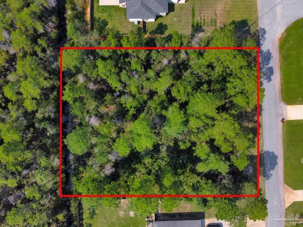 2151 Winfield Dr, Navarre, FL 32566
