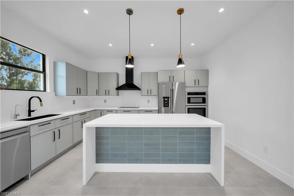 1505 NW 24th Ter, Cape Coral, FL 33993 Photo