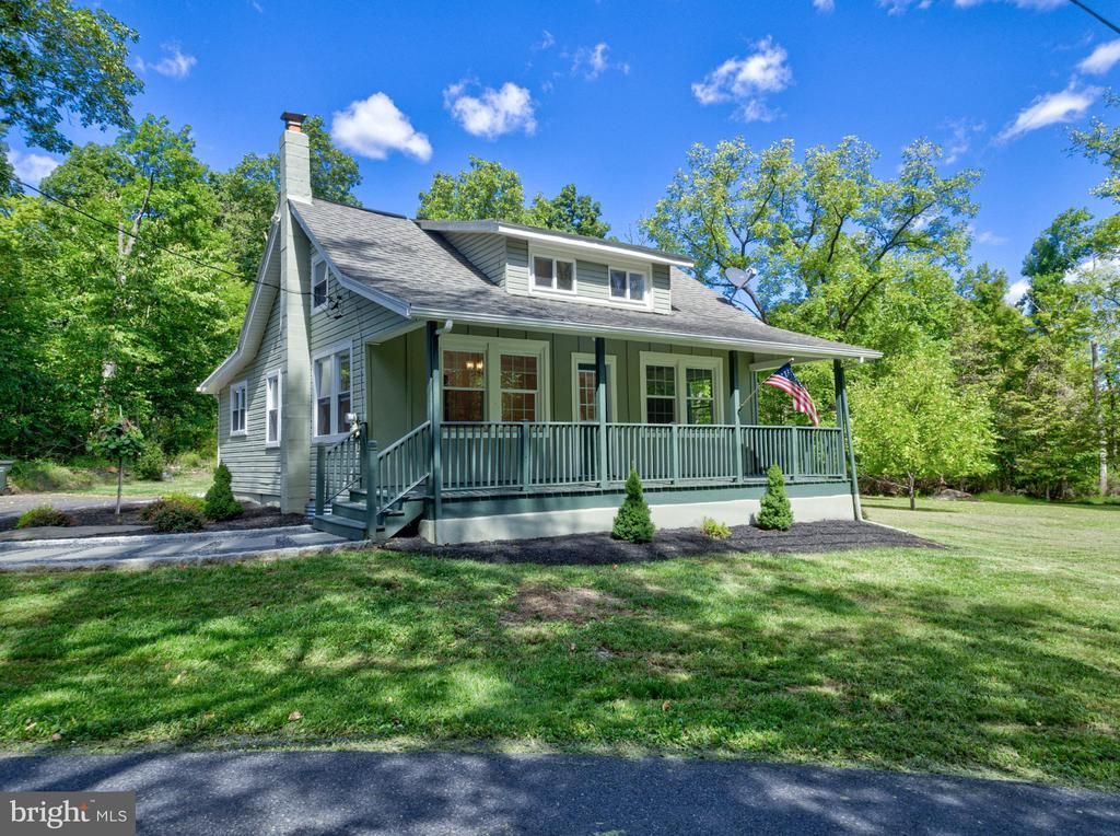 107 ROCK RIDGE ROAD , OTTSVILLE, PA 18942