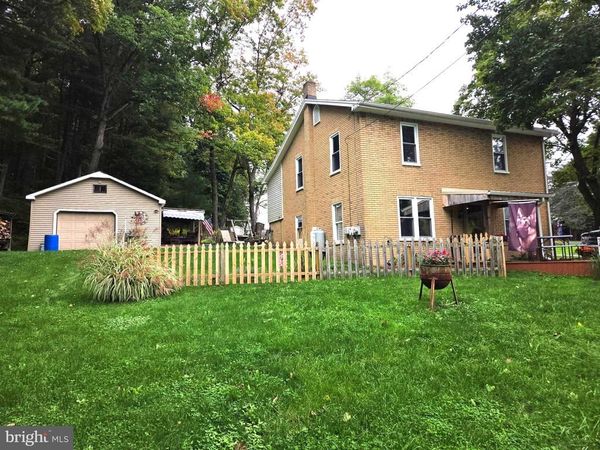 2 S SUNNYLANE ROAD, POTTSVILLE, PA 17901