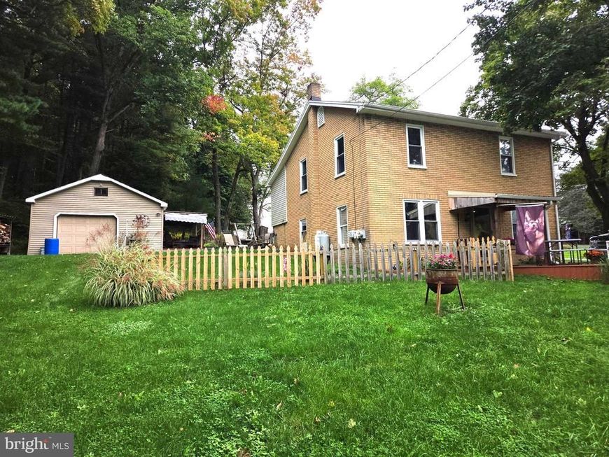 2 S Sunnylane Road, Pottsville, PA 17901 Main Photo