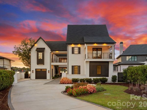 17811 Largo Place , Cornelius, NC 28031