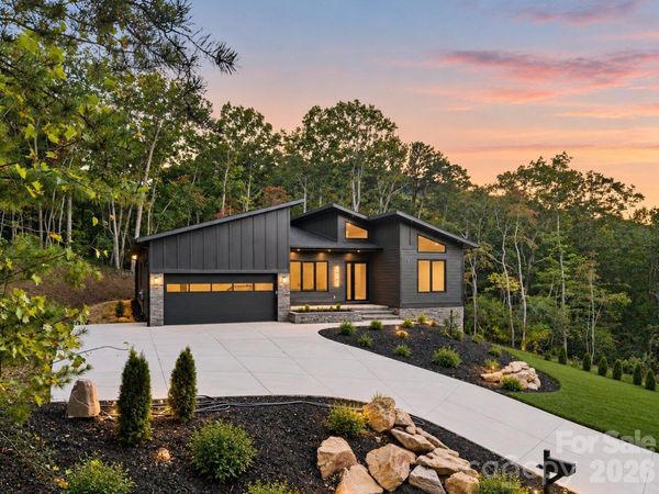 51 Balsamwood Road , Leicester, NC 28748