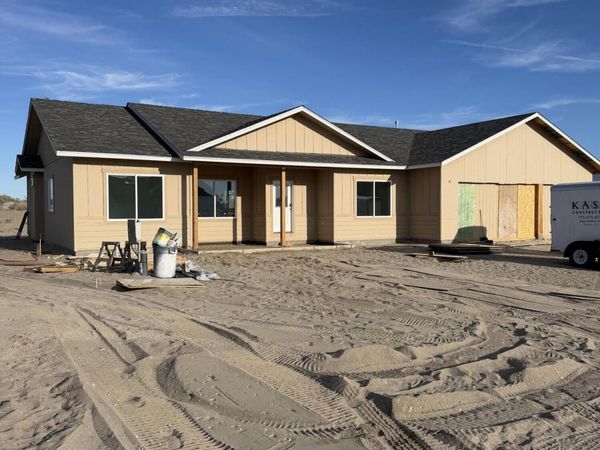 1608 Sky Ridge Drive, Fallon, NV 89406