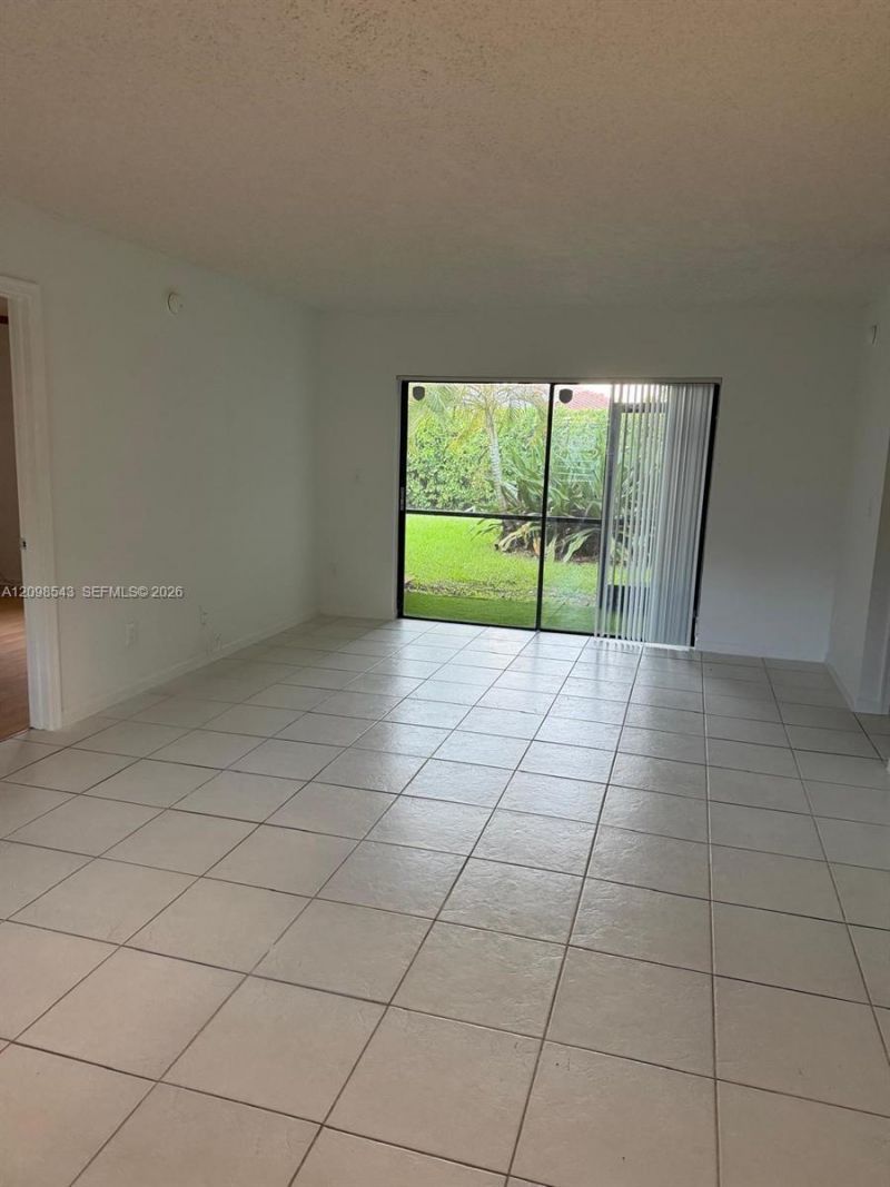 9643 NW 4th St , Unit 5B, Coral Springs, FL 33071 Photo