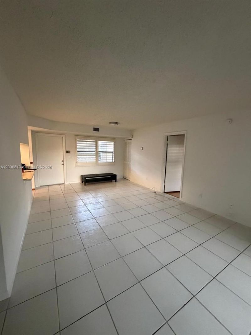 9643 NW 4th St , Unit 5B, Coral Springs, FL 33071 Photo