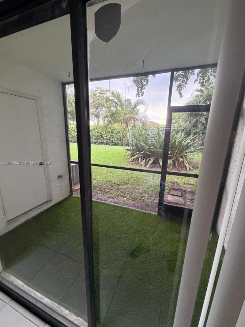 9643 NW 4th St , Unit 5B, Coral Springs, FL 33071 Photo