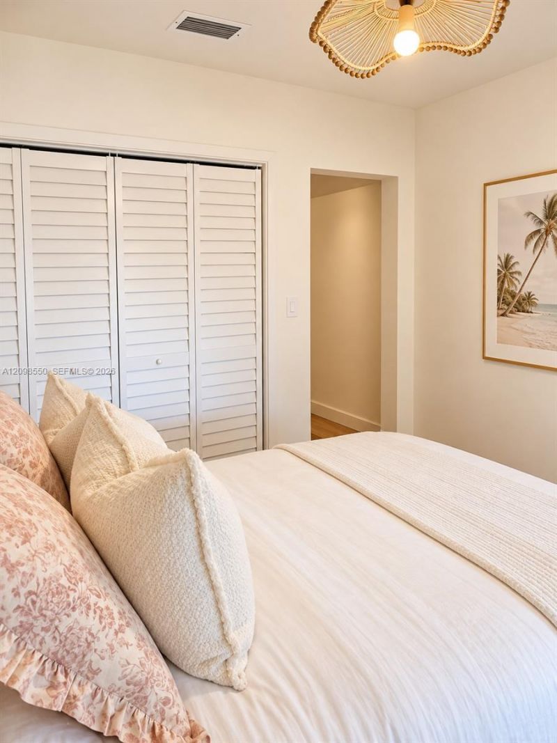 2740 SW 4th St , Unit 3, Miami, FL 33135 Photo