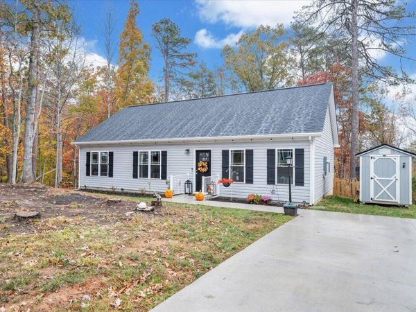 107 Pine Ridge DR, Hardy, VA 24101