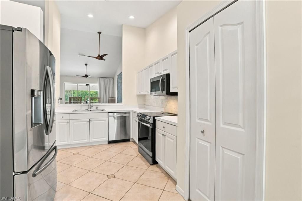 5253 Whitten Dr, Naples, FL 34104 Photo