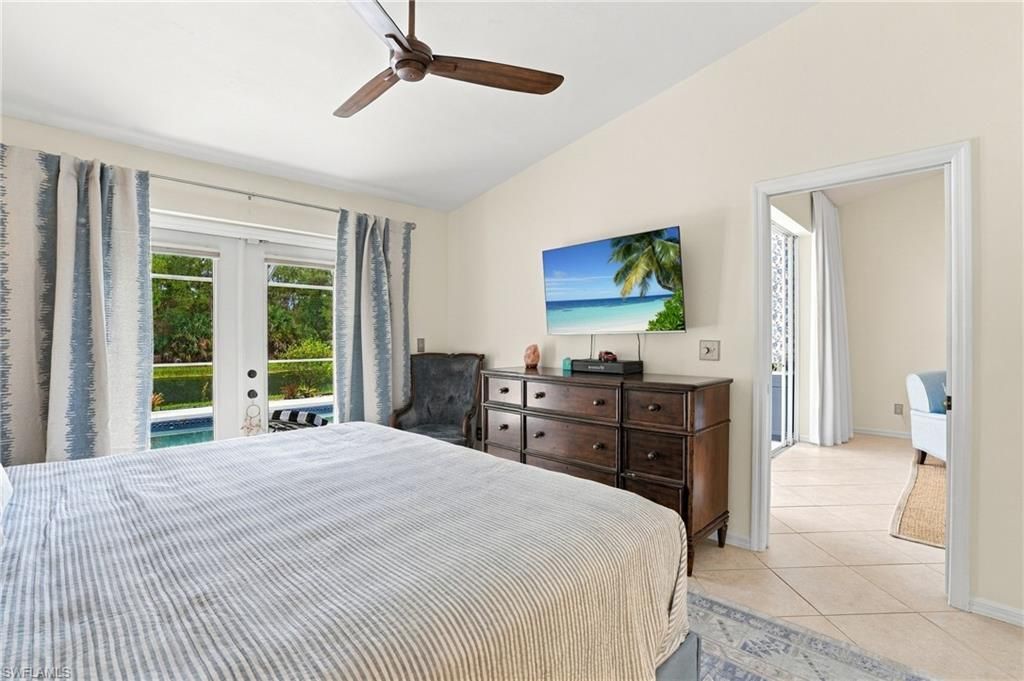 5253 Whitten Dr, Naples, FL 34104 Photo