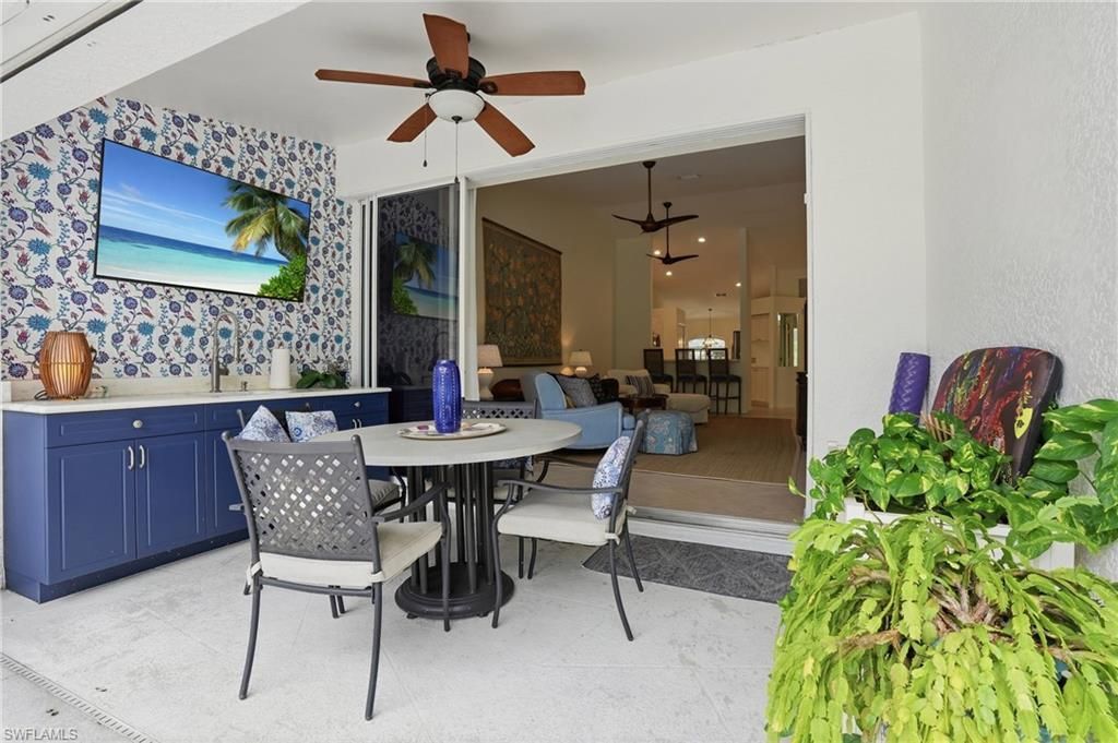 5253 Whitten Dr, Naples, FL 34104 Photo