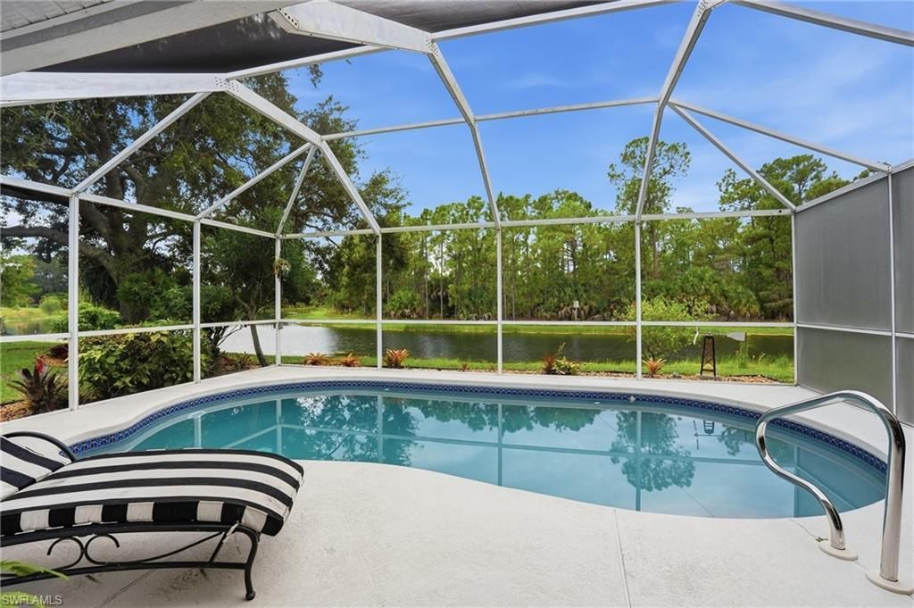 5253 Whitten Dr, Naples, FL 34104 Photo