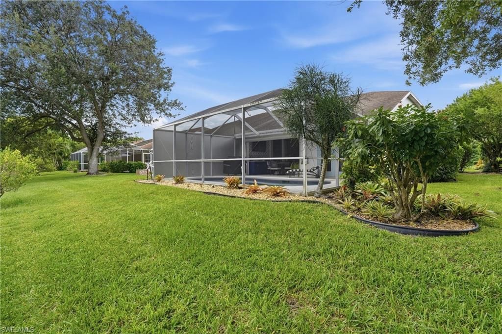 5253 Whitten Dr, Naples, FL 34104 Photo