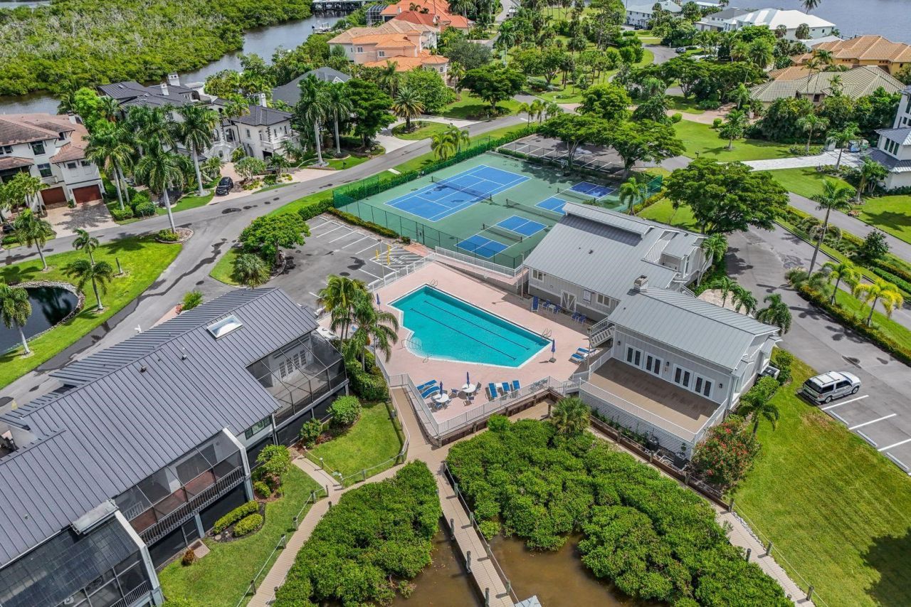 17036 Marina Cove Ln, Fort Myers, FL 33908 Photo