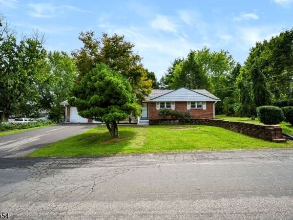 644 Pursel St, Alpha, NJ 08865