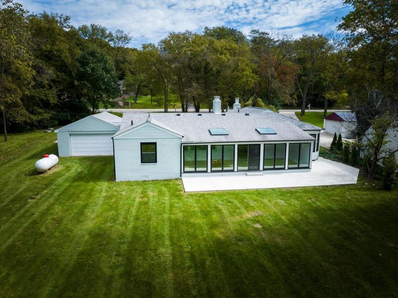 10618 Riverside Drive, Powell, OH 43065 Photo 2