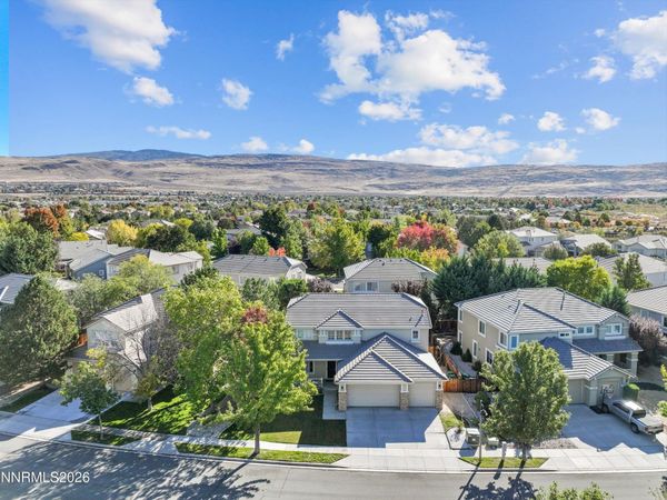 6726 Runnymede Drive, Sparks, NV 89436