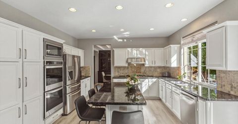 6726 Runnymede Drive, Sparks, NV 89436 Photo
