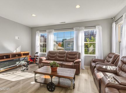 6726 Runnymede Drive, Sparks, NV 89436 Photo