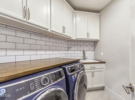 6726 Runnymede Drive, Sparks, NV 89436 Photo