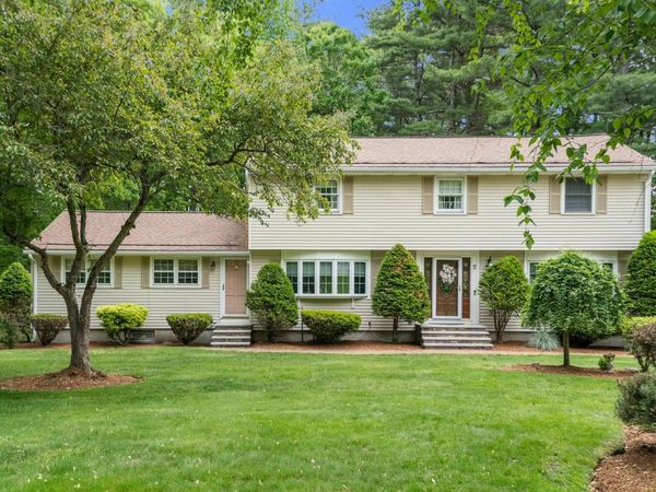 11 Summit Road, Southborough, MA 01772