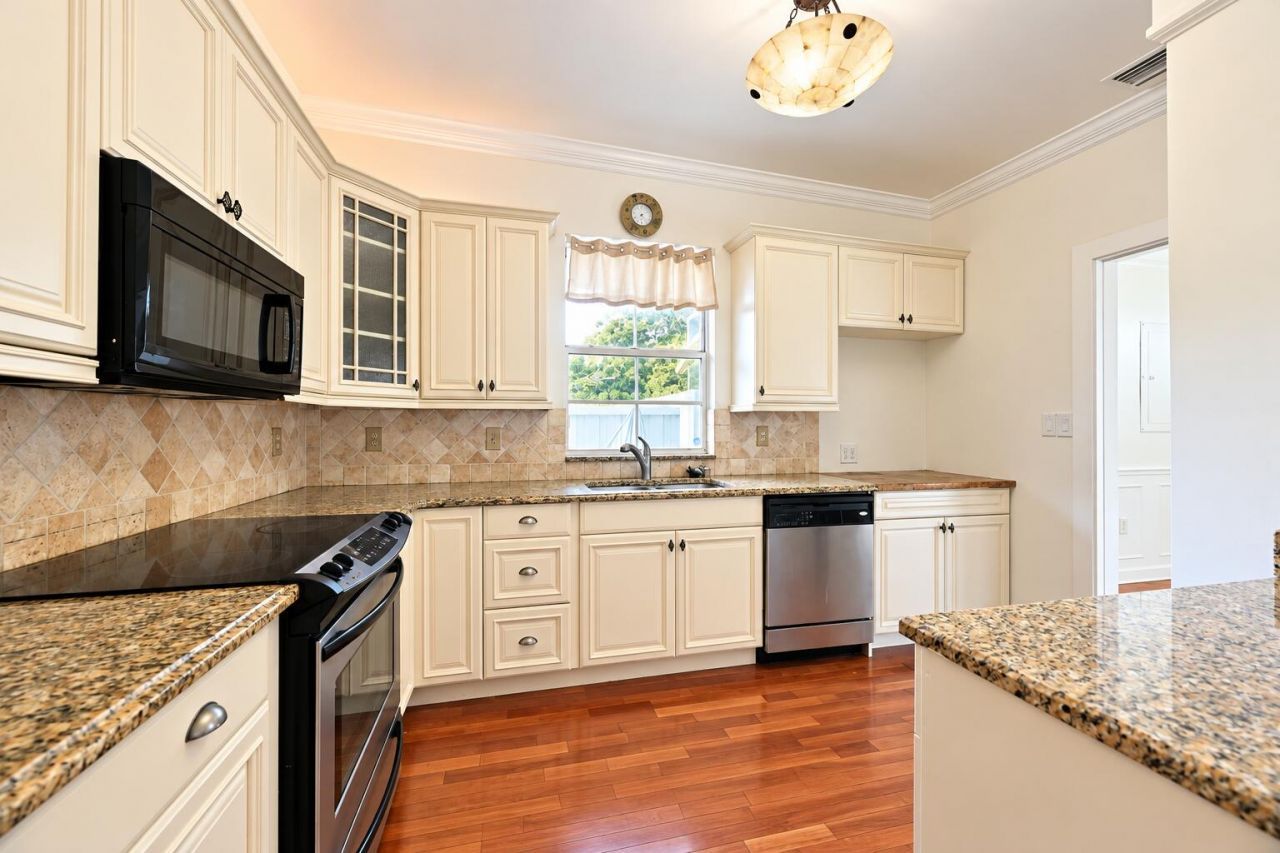 1707 S 8th Street, Fort Pierce, FL 34950 Photo