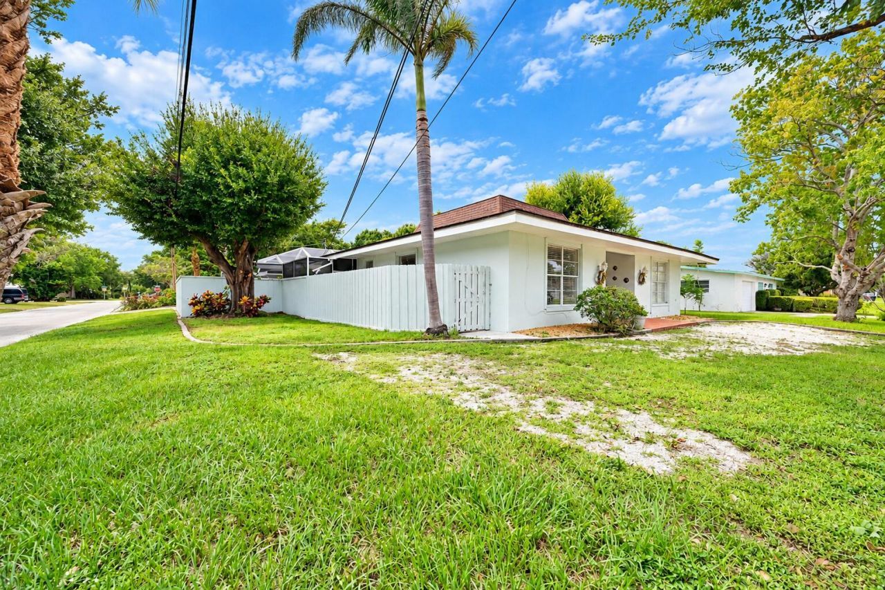 1707 S 8th Street, Fort Pierce, FL 34950 Photo