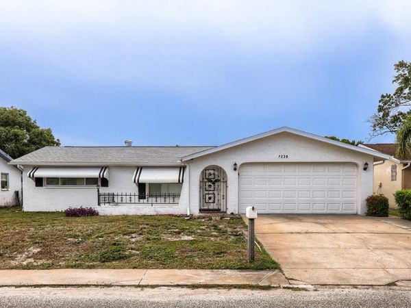 7230 BIMINI DRIVE , PORT RICHEY, FL 34668