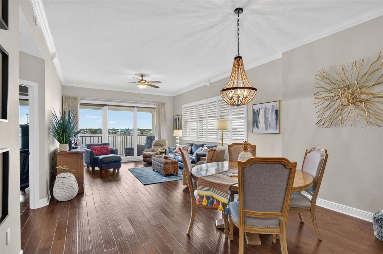 17735 Gulf Boulevard, Unit 306, Redington Shores, FL 33708 Photo