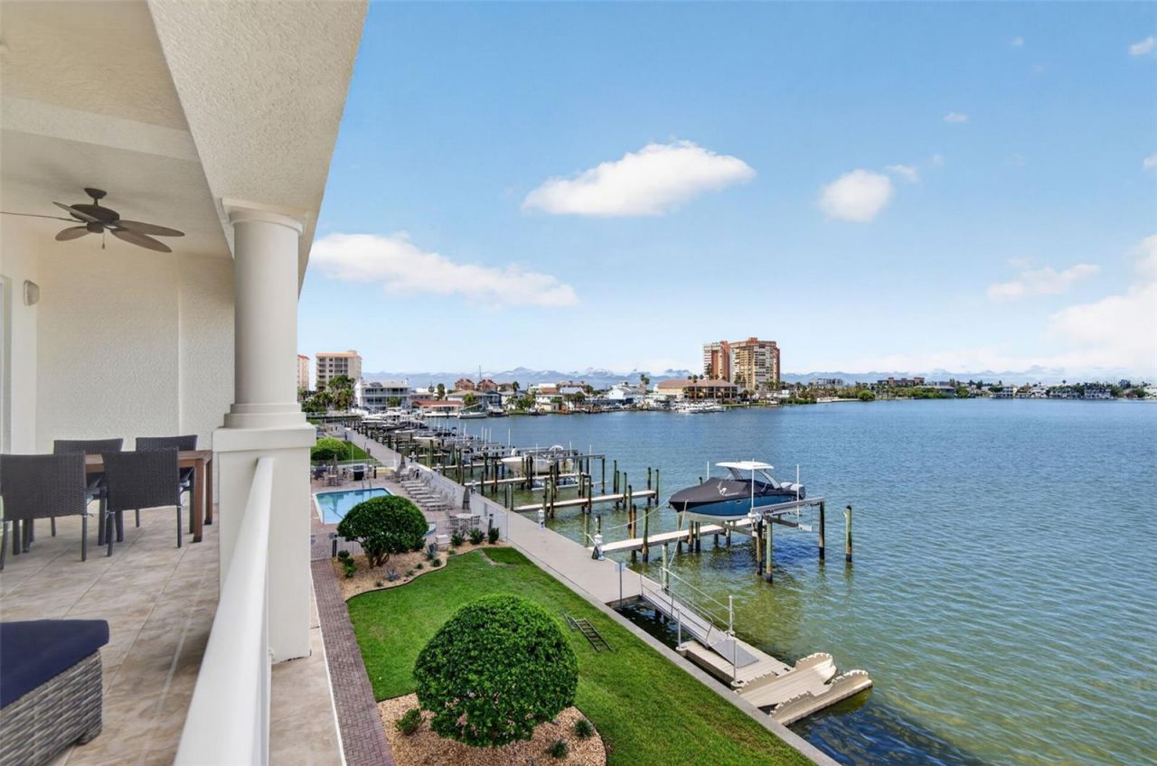 17735 Gulf Boulevard, Unit 306, Redington Shores, FL 33708 Photo