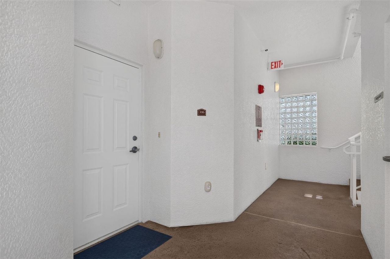 17735 Gulf Boulevard, Unit 306, Redington Shores, FL 33708 Photo