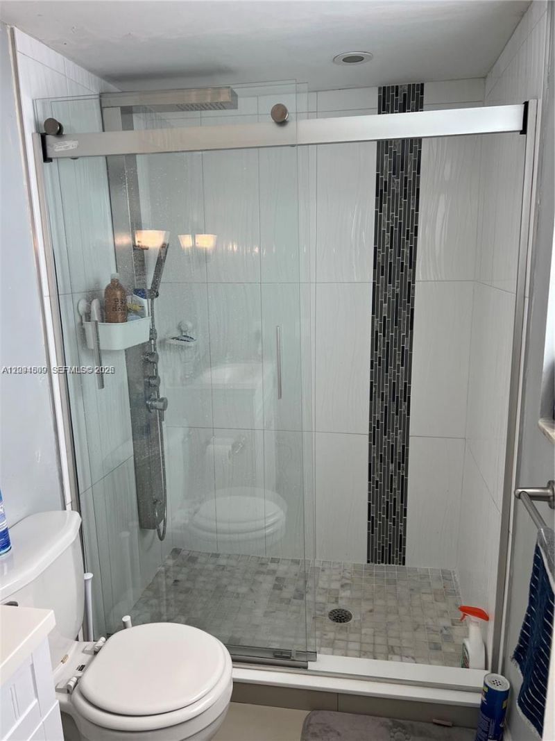 3181 S Ocean Dr, Unit 108, Hallandale Beach, FL 33009 Photo